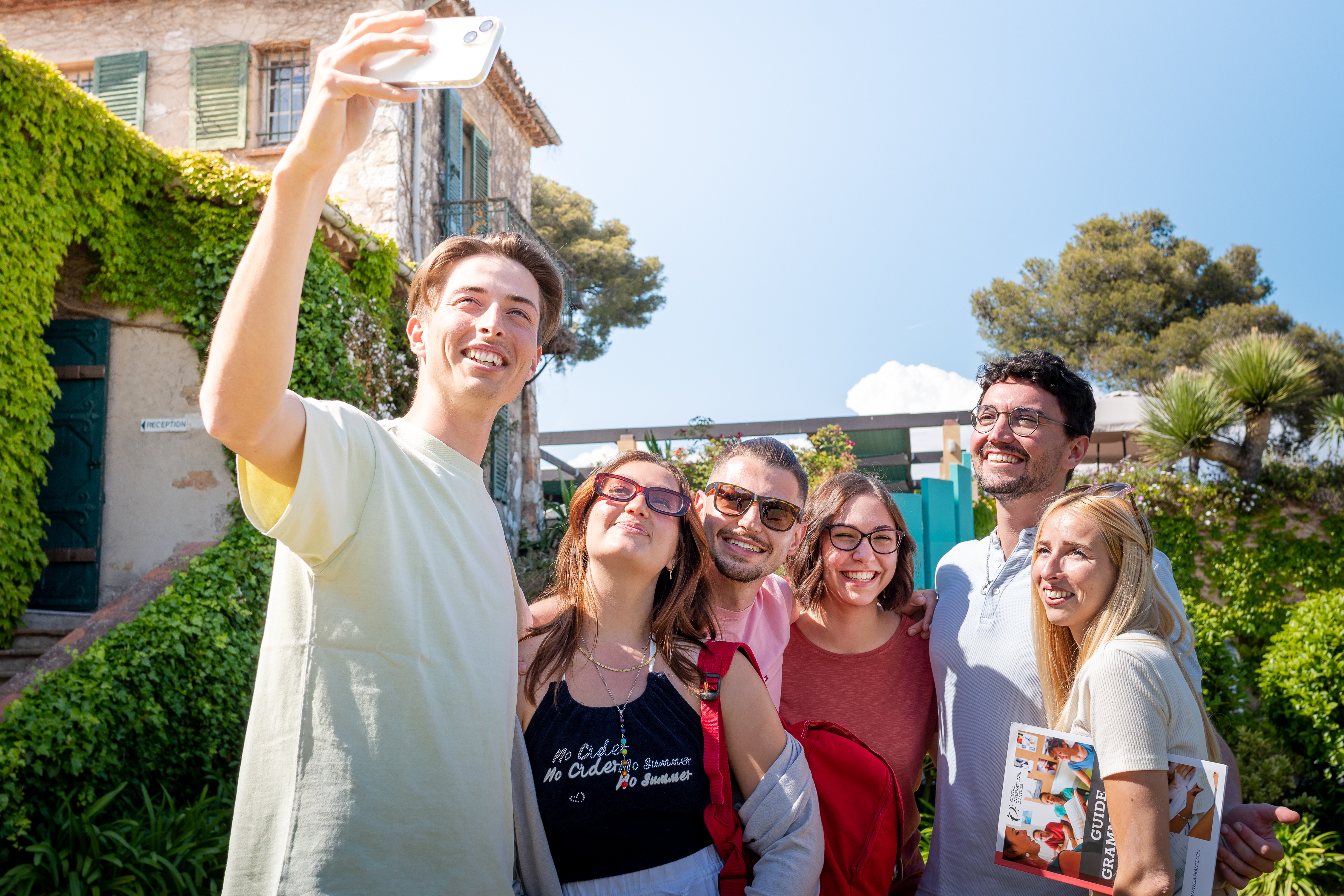 Soggiorno linguistico in Francia ad Antibes – Corsi di francese per giovani e adulti